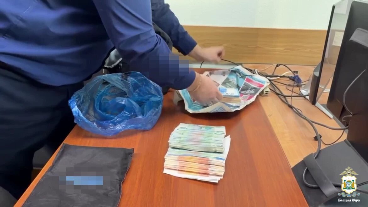    В Югре задержали причастную к обману жителей трёх регионов РФ сообщницу аферистов