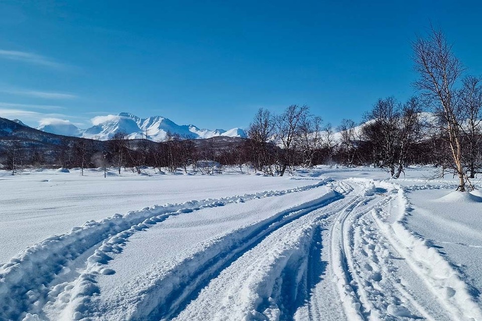    Тела двоих туристов вывезут, пострадавшим окажут помощь. Фото: Сергей Лебедев/ВК