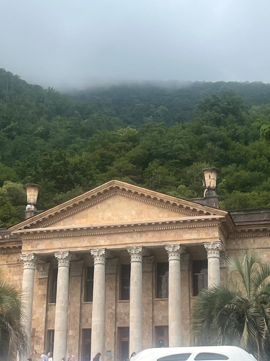 Кинотеатр Гагра (фото автора).