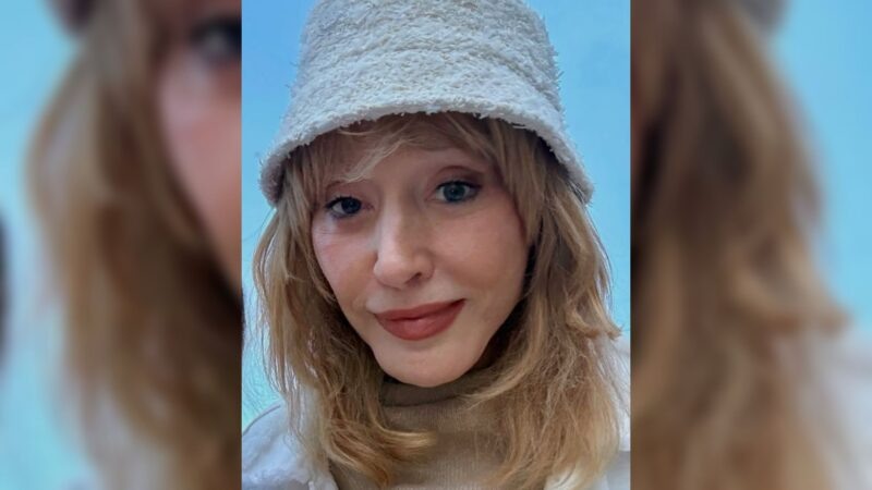    Примадонна во время прогулки: естественная красота и обаяние.