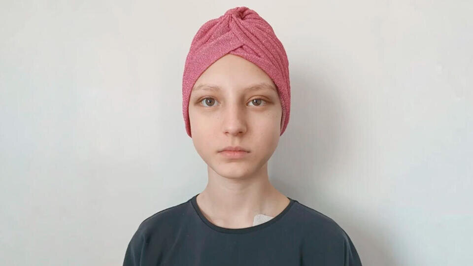 Зрители РЕН ТВ помогли собрать средства на лечение 13-летней Инессы с лейкозом