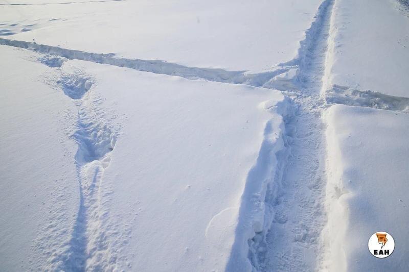    Снежные сугробы