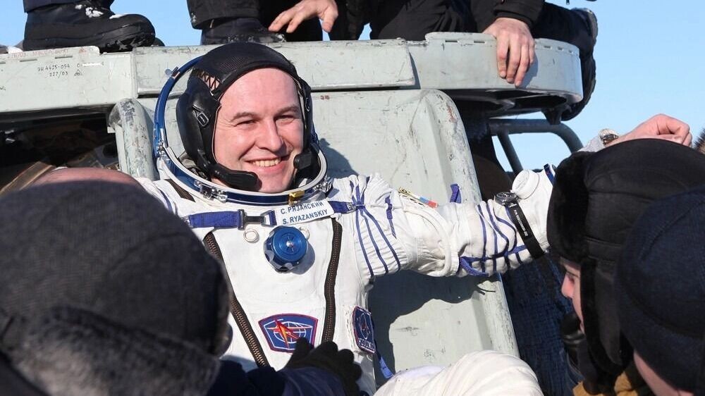    Сергей Рязанский провёл на орбите более 304 суток и четыре раза выходил в открытый космос   sergey-ryazanskiy.ru