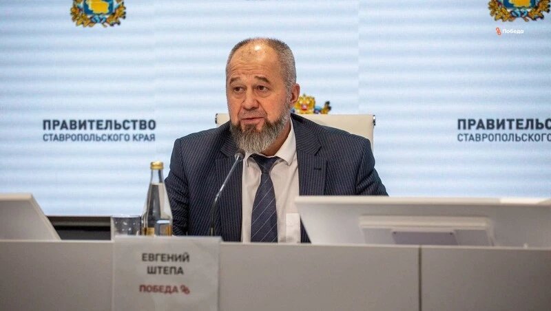    Министр дорожного хозяйства и транспорта края Евгений Штепа Фото: ИА «Победа26»