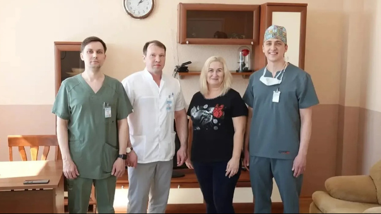    Пациентка со своими спасителями. МАХ/Илья Середюк Губернатор Кузбасса/IlyaSeredyuk