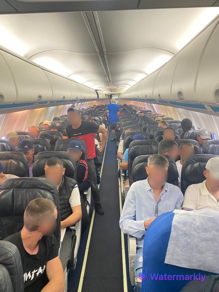 Сотрудники Анкор-Плюс и Феникс-Балт в самолете