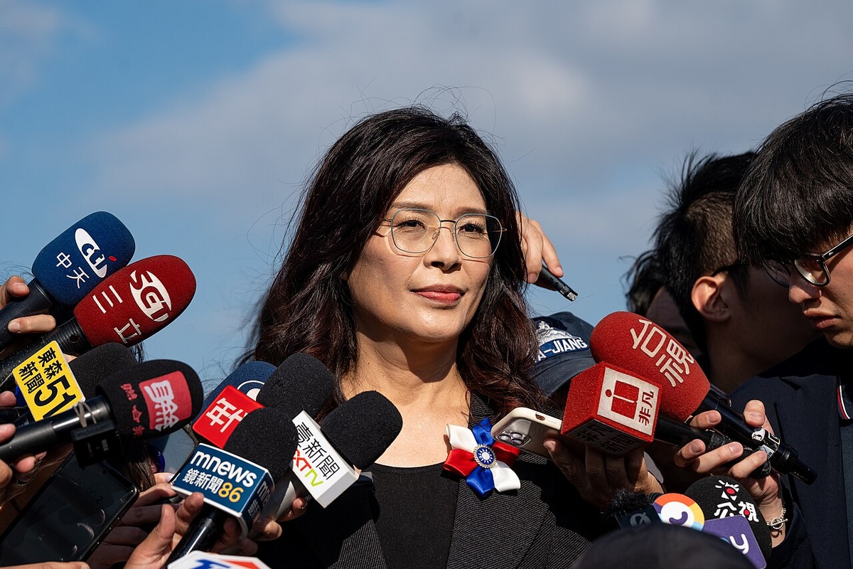     Чжэн Ливэнь   
(сс) KOKUYO