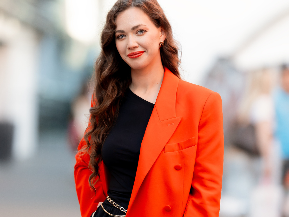 Валерия Кузнецова, кандидат медицинских наук, научный сотрудник Медико-Генетического Научного Центра, практикующий коуч, арт-терапевт, разработчик системы art-healh coaching, преподаватель Московского института психоанализа.