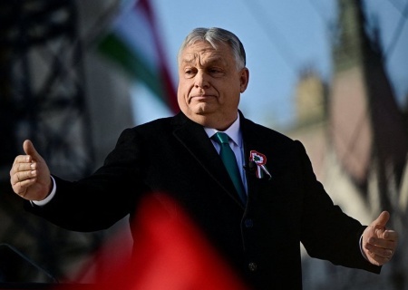    Венгрия перед выборами: все следы ведут на Украину. Фактор Эвелины, подстрекательство к протестам и снова «золотой конвой»