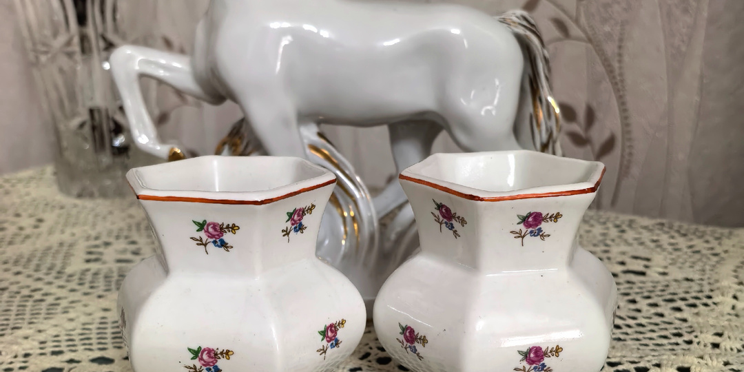 Фарфор почти даром, купила вазочки Лобненского завода строительного фарфора и пополнила коллекцию редких клейм