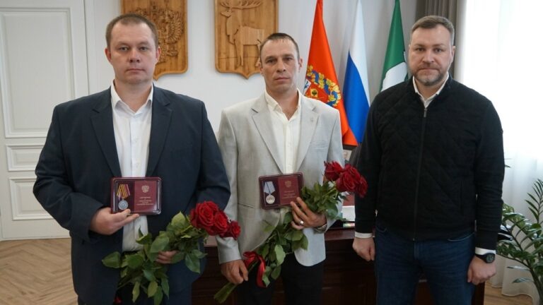    Разведчики из Бузулука получили награды за бои на Соледарском направлении Оренбуржье