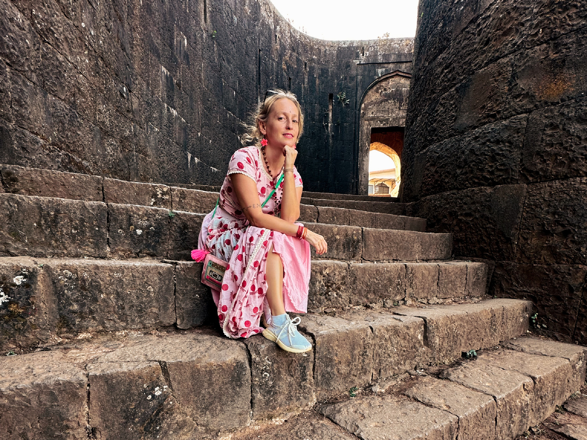 Советую занять удобные места на трибуне ))