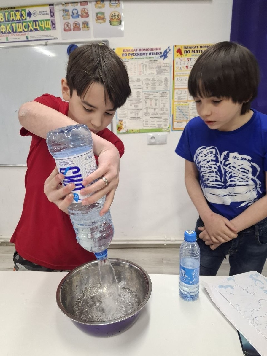 Плюс на платформе есть видео-лекции и уроки по всем предметам, которые нам предстоит сдать – русский, математика, английский, окружающий мир и т.д. Начали потихоньку их отсматривать – ищем, где есть какие-то пробелы.