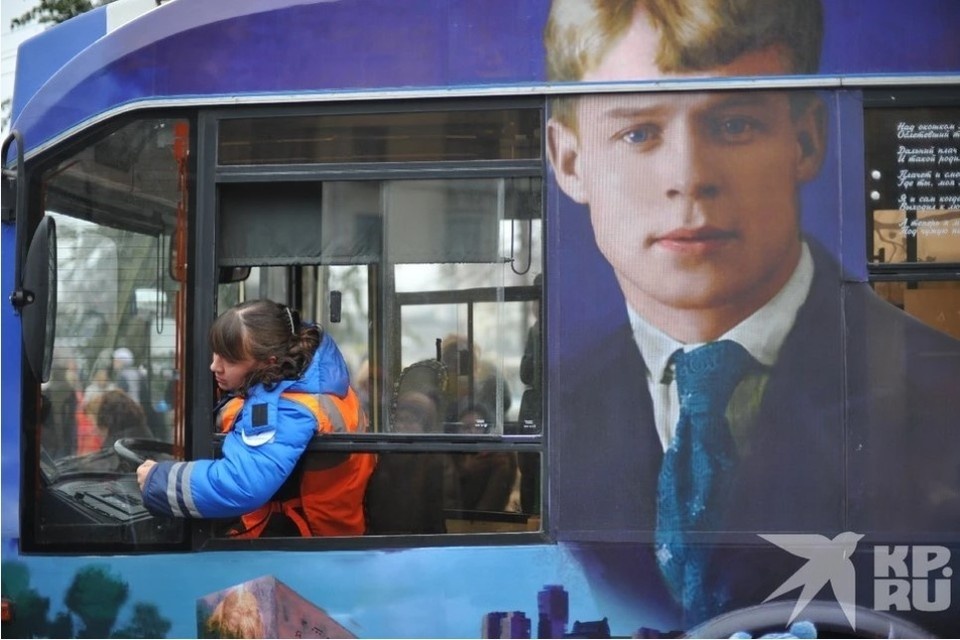    Обновления также требуют контактная сеть и тяговые подстанции. Виктор ГУСЕЙНОВ
