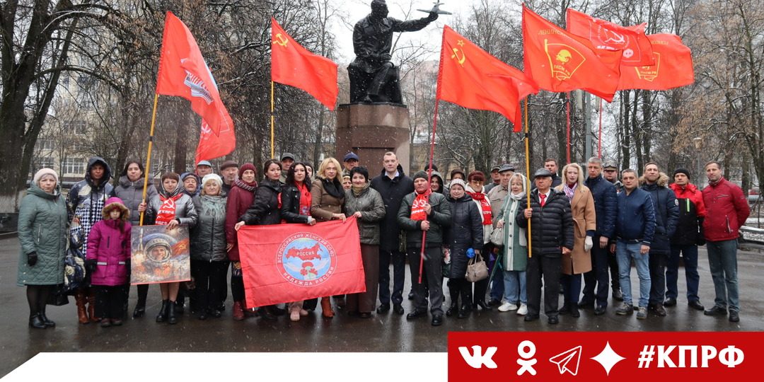 С днем космонавтики!