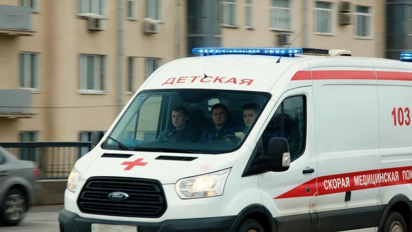    Московские врачи спасли мальчика, который ел диван Александр ГЛУЗ