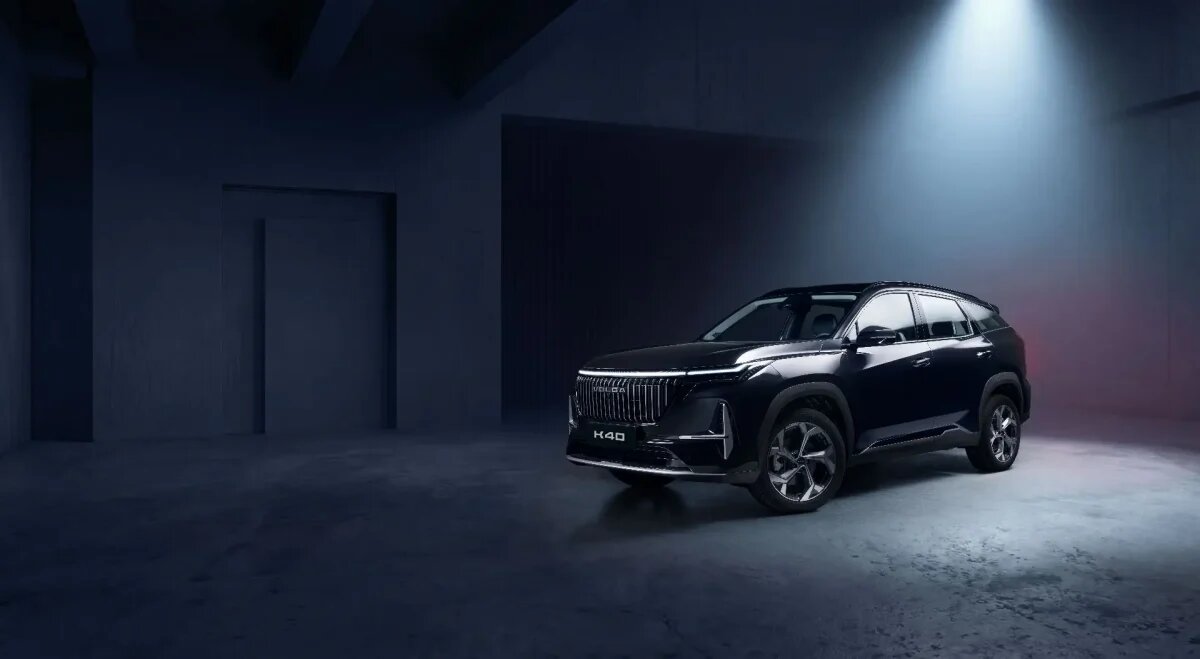    Фирменная решётка — отличительная особенность всех автомобилей линейки