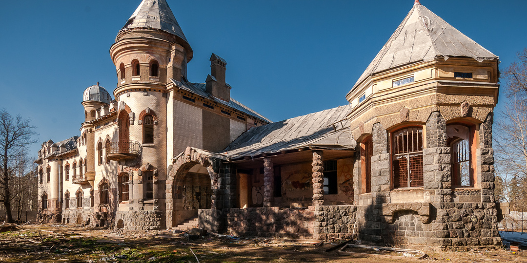 Реставрационные работы в усадьбе Елисеевых Белогорка должны завершиться уже этим летом.