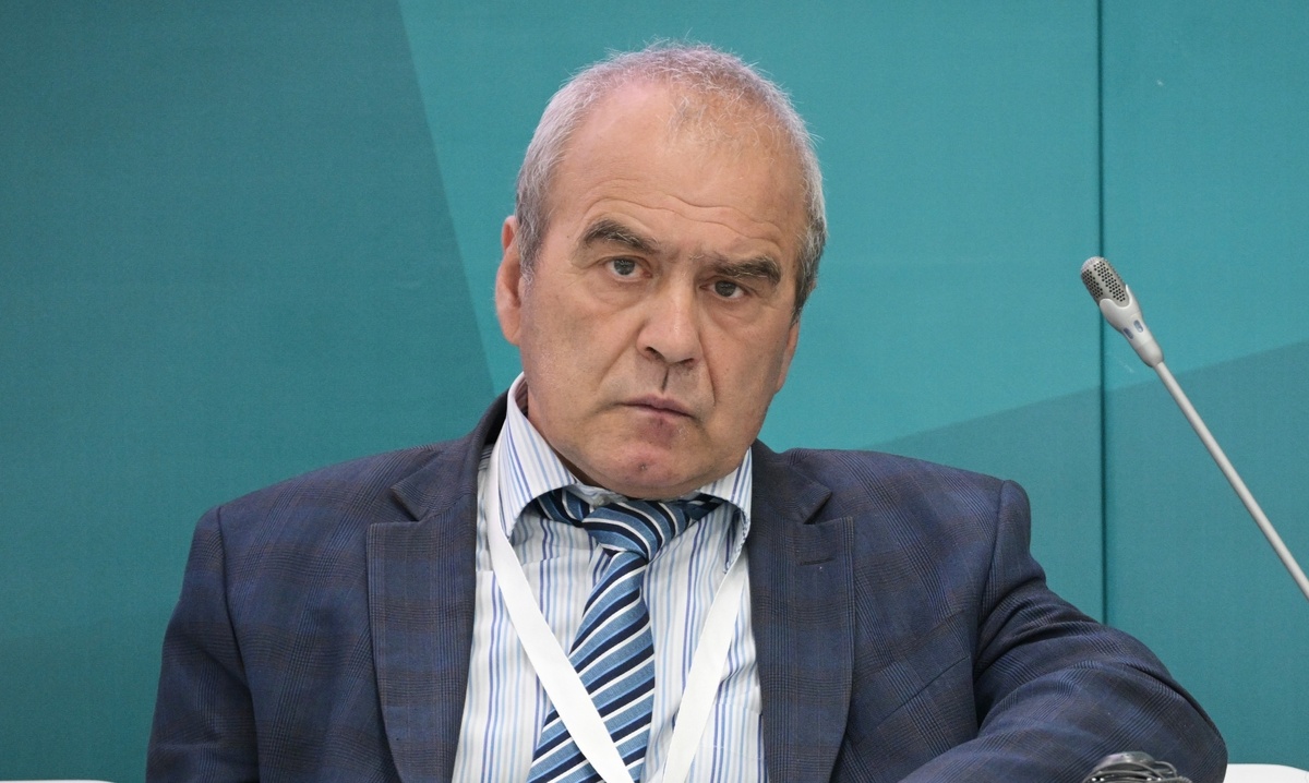 Вадим Хоменко, доктор экономических наук, профессор, член-корреспондент Академии наук Республики Татарстан, президент Экономического общества РТ
фото: Владимир Астапкович / АНО "Дирекция спортивных и социальных проектов"