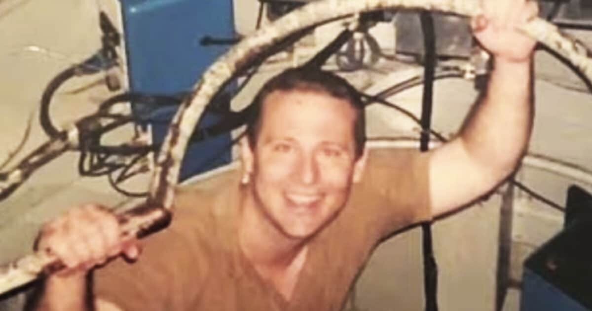 Майкл Дэвид Хикс