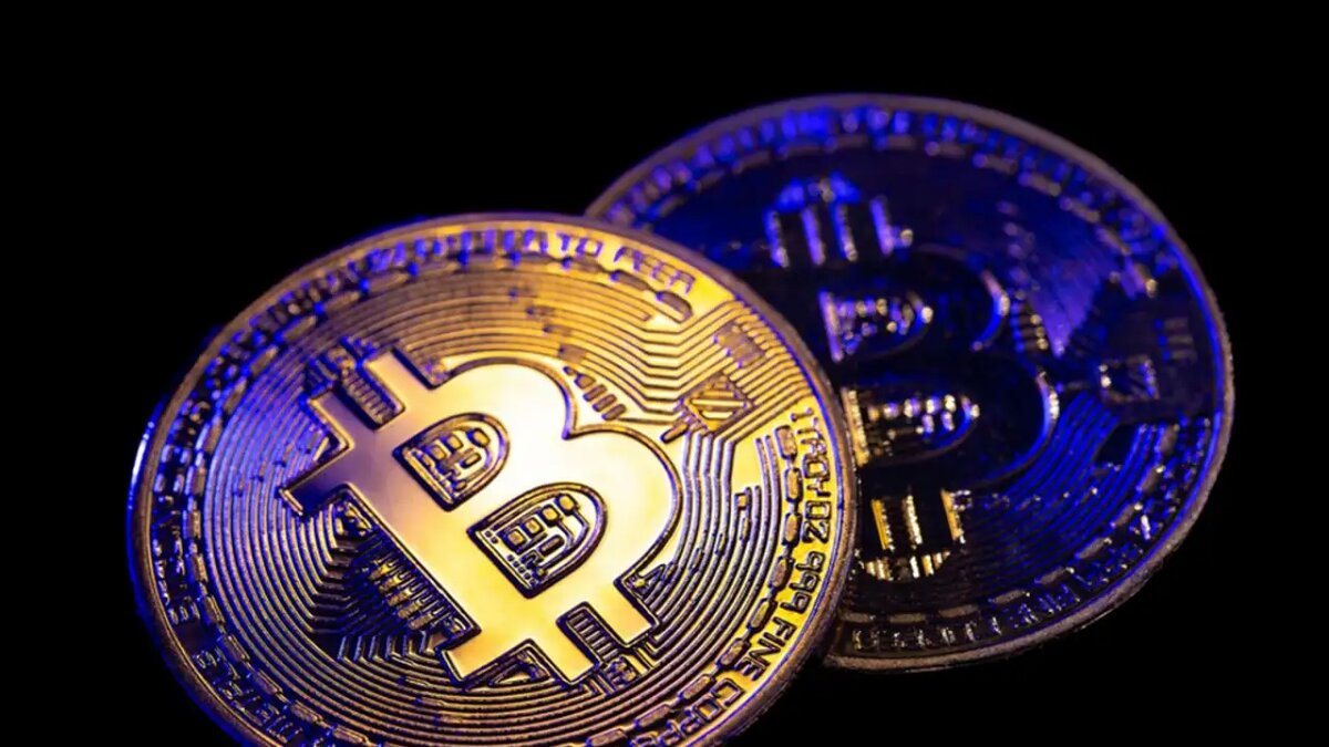    Биткоины. © freepik.com/pvproductions