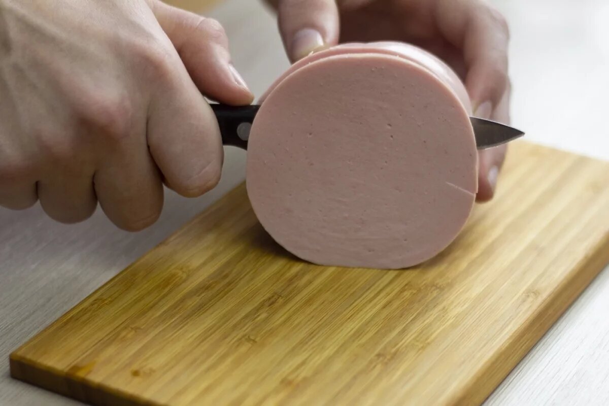    В Тверской области изымают опасную «Докторскую» колбасу