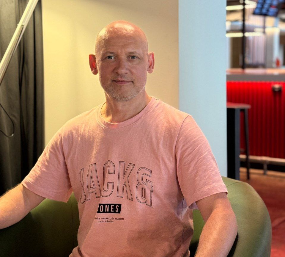 Александр Фомин - "Как сигарета помогает вам управлять своей жизнью?"