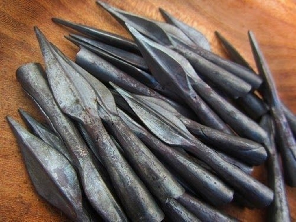 Все это нужно срочно доставить в строй противника