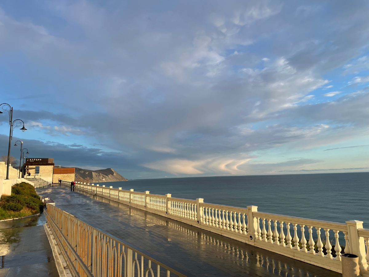 Анапа. Белая набережная 