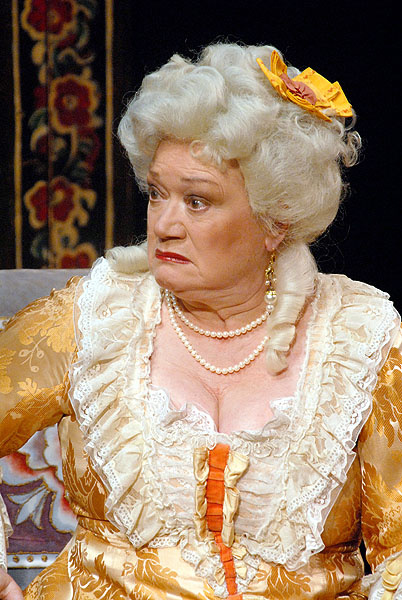 Л.П.Полякова в роли Простаковой