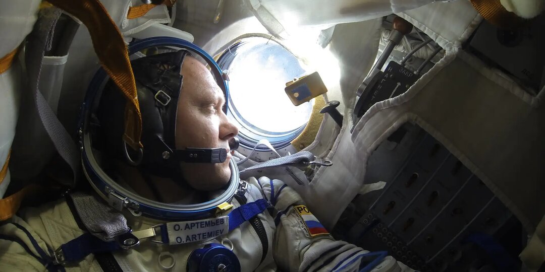 Три бауманца — один экипаж: Олег Германович Артемьев