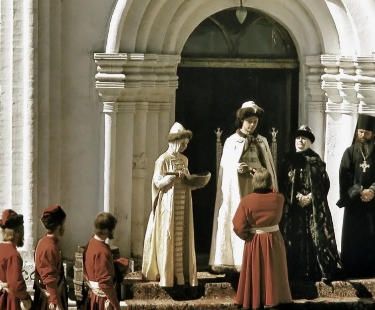 кадр из киноэпопеи "Юность Петра и  вначале Славных дел",1980 года, режиссер Сергей Герасимов