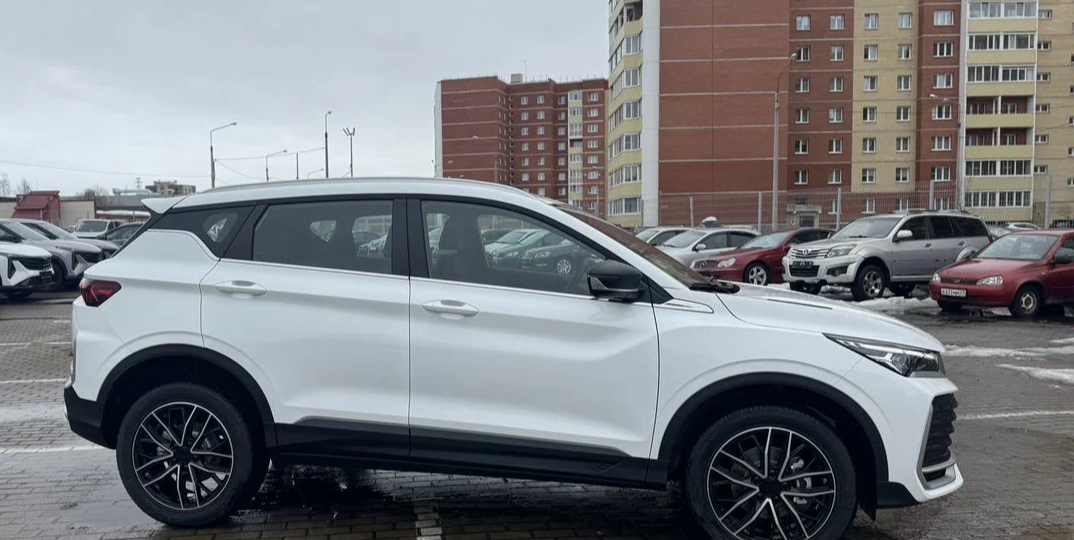 Что лучше и надёжнее Belgee X50+ или Лада Веста SW Cross? И что купить за 2,3 млн? Протестировал, сравнил