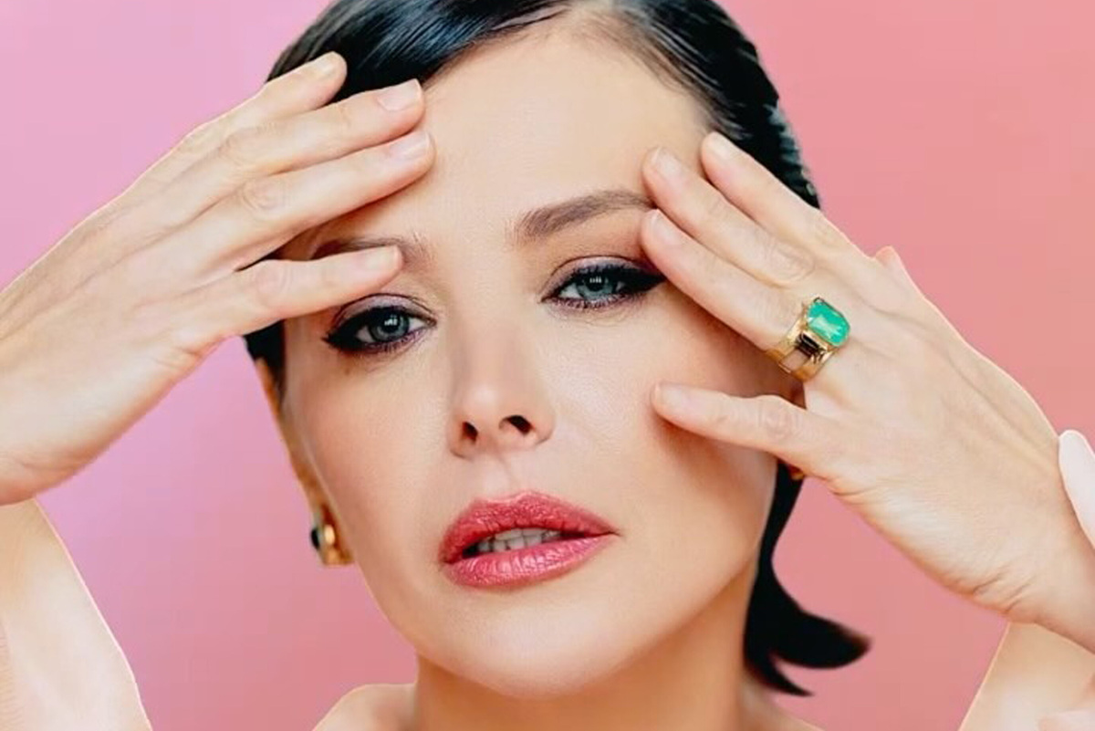     «Я уничтожала себя»: звезда сериала «Скорая помощь» Екатерина Волкова объяснила, почему заблокировала маму в телефоне