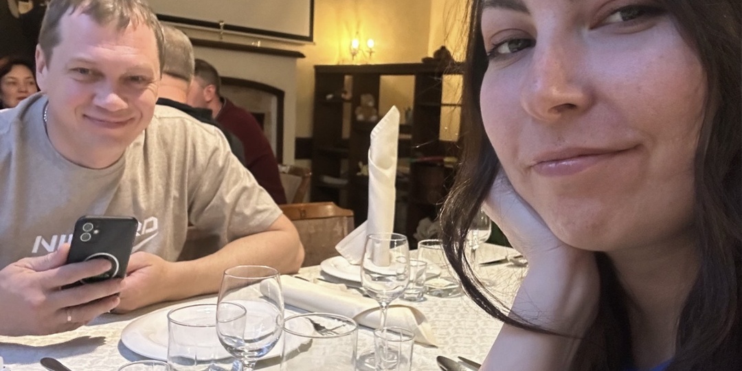 Романтический ужин на скорость, или как мы 40 минут ждали салаты и выпили литр морса перед закрытием ресторана.