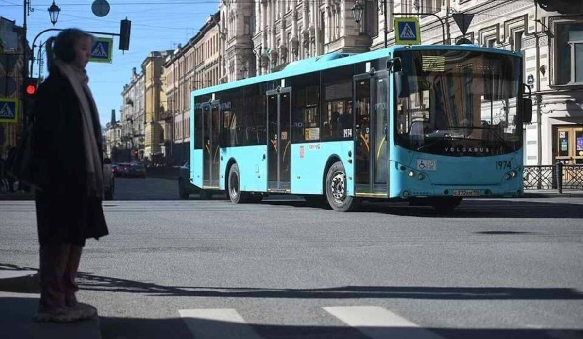     Автобус. Источник: spb.kp.ru Автор фото: Алексей Булатов