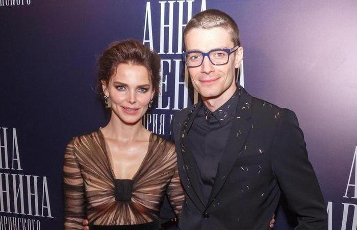    Их союз стал примером прочности в артистической среде.