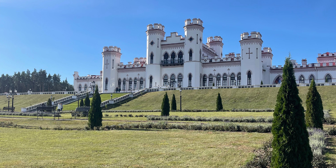 Беларусь: поезд, белый замок и Брестская крепость
