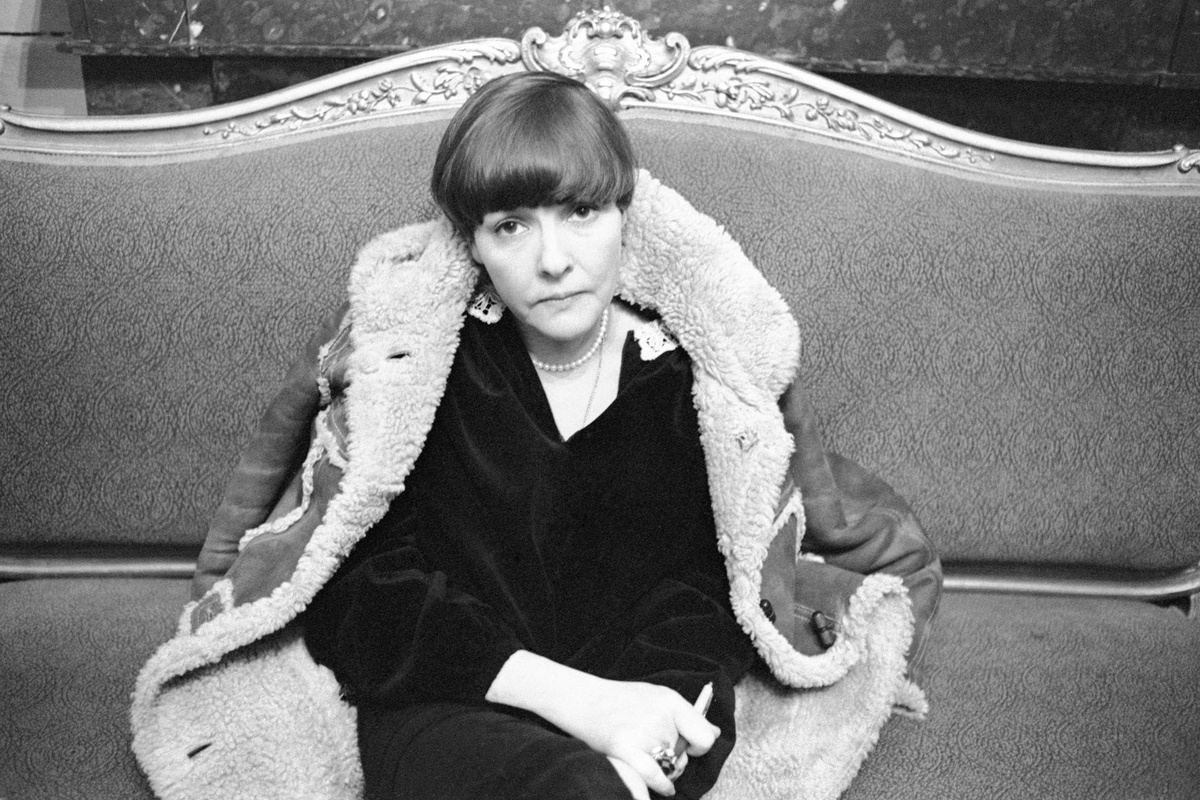    Белла Ахмадулина в Доме Актёра имени К. С. Станиславского, Ленинград, 1979 год