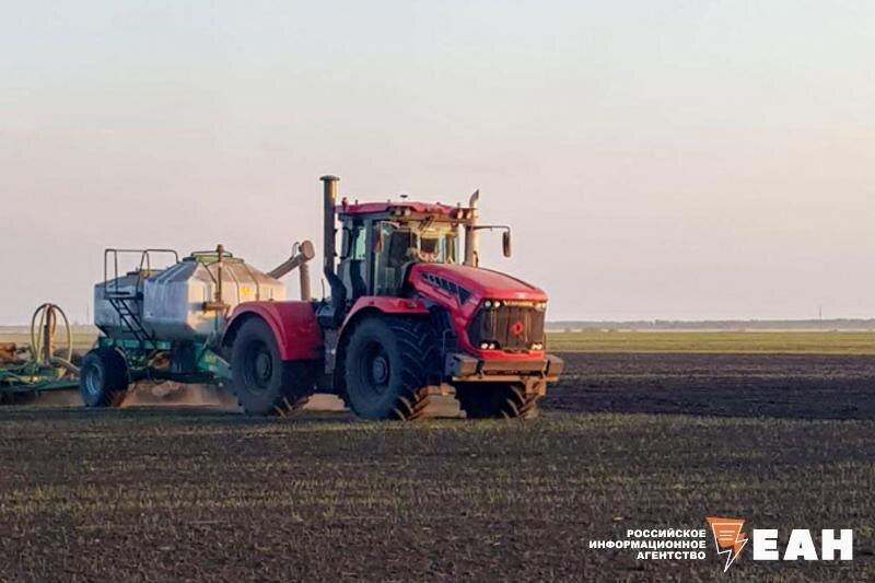    ЕАН. Трактор