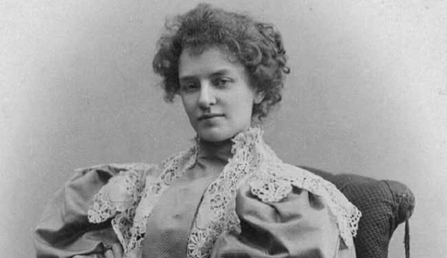 Зинаида Николаевна Гиппиус (по мужу Мережковская) — русская поэтесса и писательница, драматург и литературный критик, одна из видных представительниц Серебряного века. Считается идеологом русского символизма.