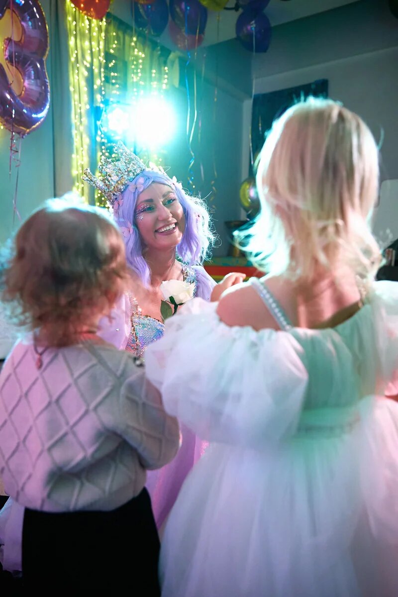 Шоу мыльных пузырей Оксаны Логро для детей и взрослых в Санкт-Петербурге