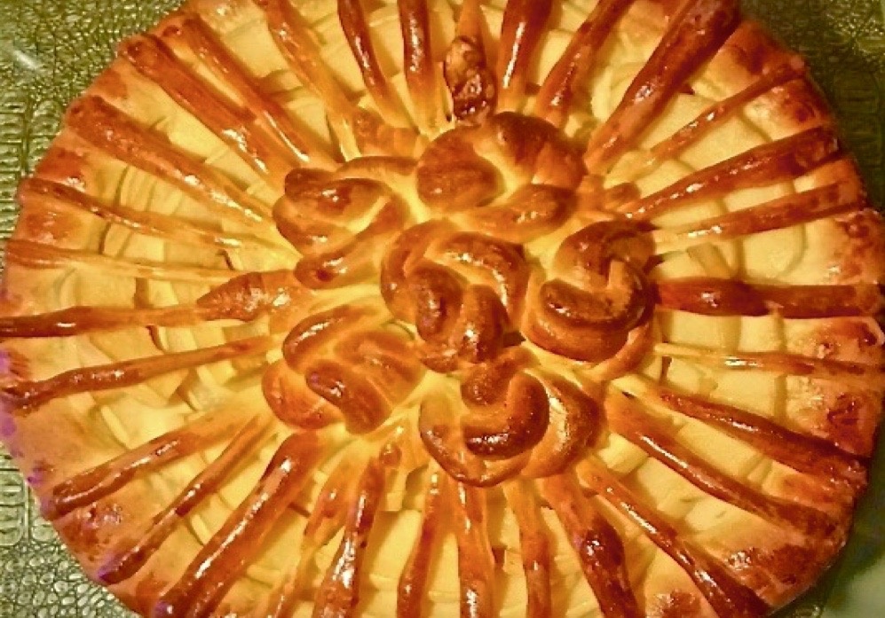 Сдобный пирог с грушей из Домфрона.