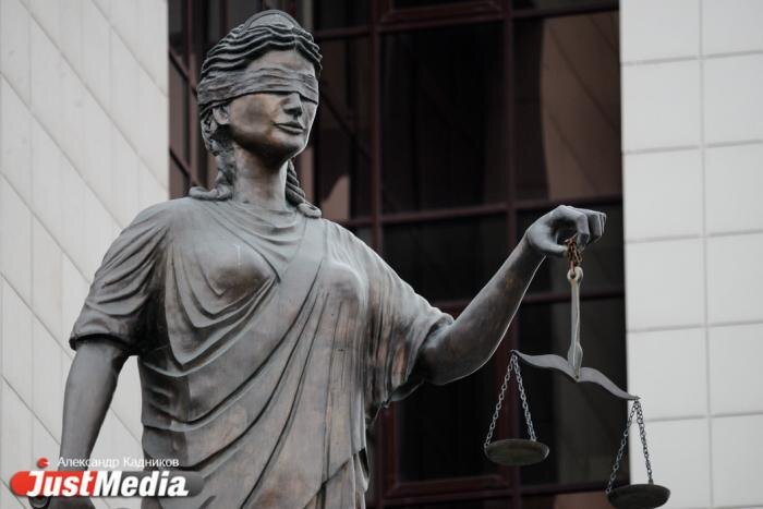 Школу под Ирбитом, где ученик выстрелил в одноклассницу, оштрафовали на 200 тысяч рублей