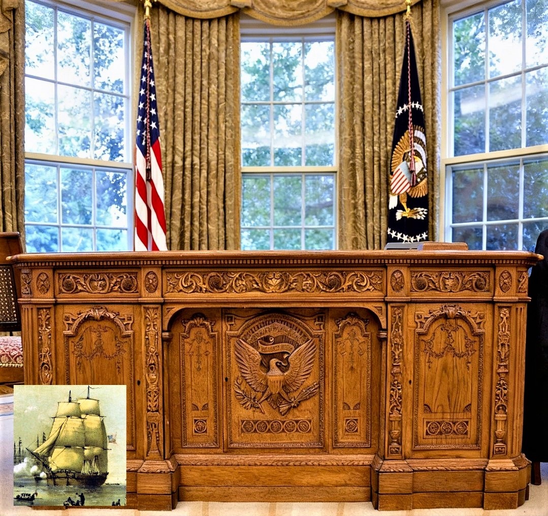 Знаменитый письменный стол