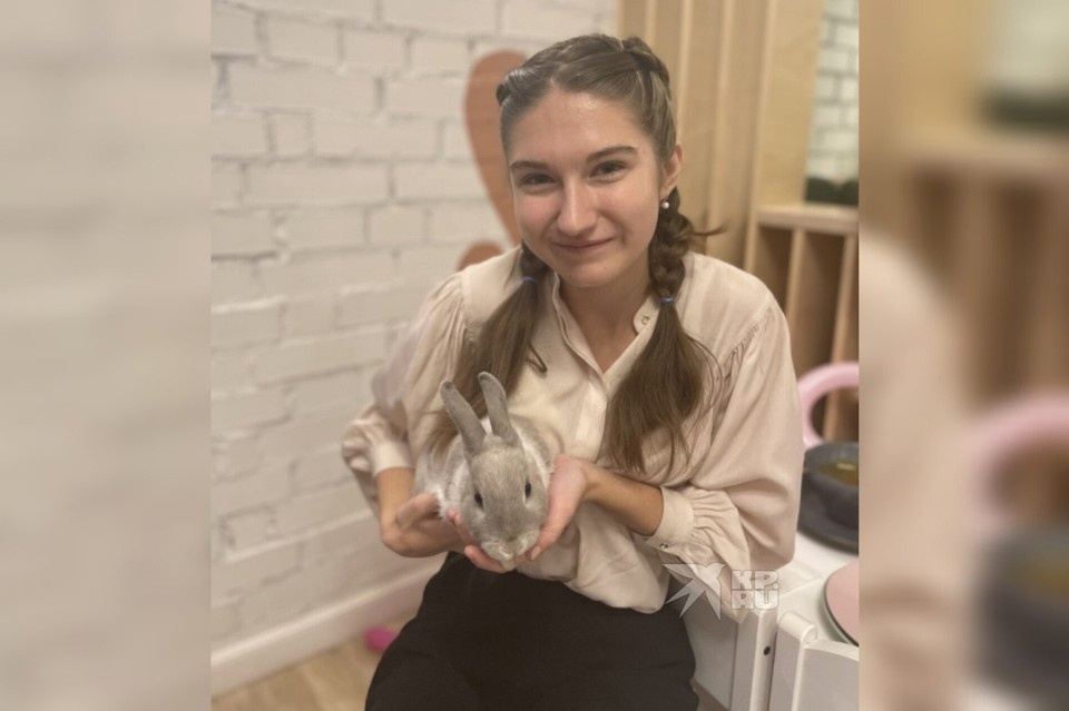 Рита носила линзы для восстановления зрения. Фото предоставила Юлия Токарева