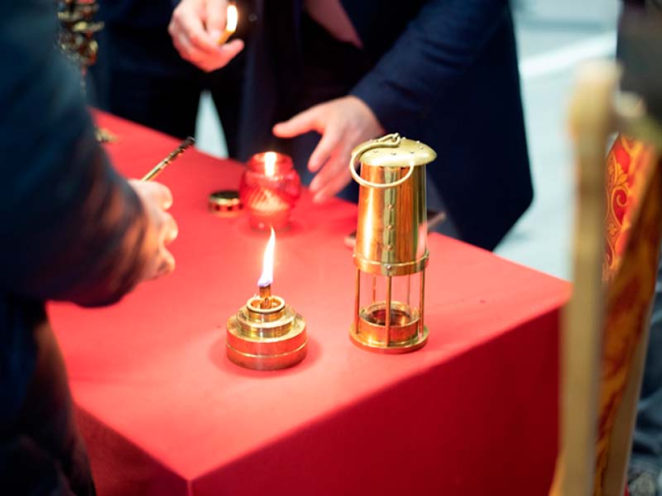    Благодатный огонь. Источник: Фонд Андрея Первозванного, fap.ru