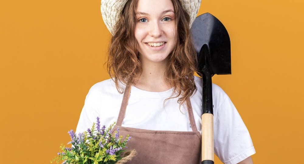 Что нужно сделать на даче в апреле: 5 главных дел