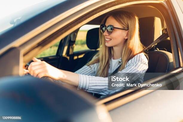 Фото из соцсетей. Наташа за рулём.