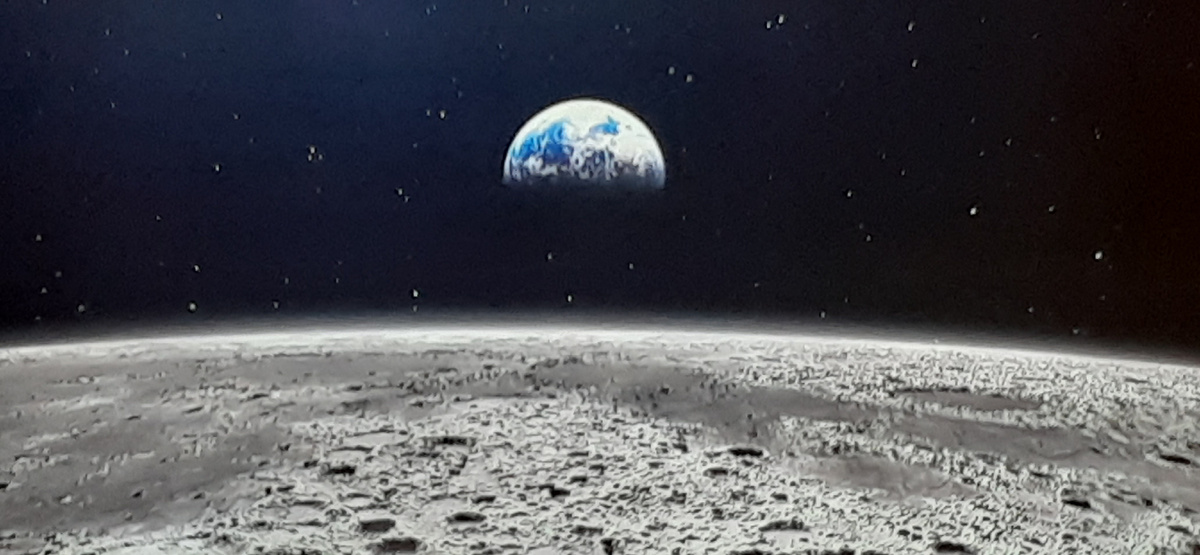 Уникальные кадры Земли, сделанные с борта космического корабля Орион миссии Артемида II Фото из свободных источников